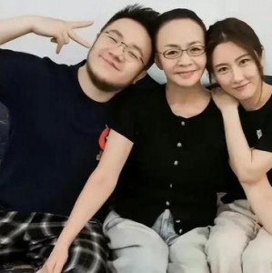 娱乐吃瓜八卦图片高清,高清八卦图片背后的惊人真相